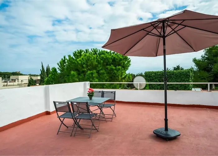 Hostal El Patio De La Luna by Vivere Stays Tarragona